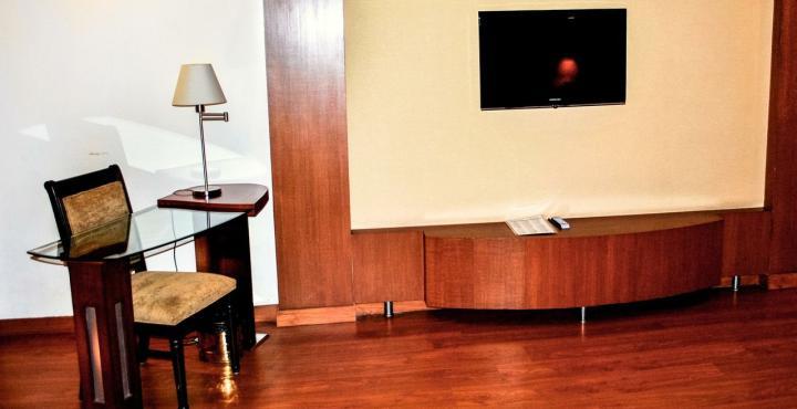 Hotel Shivalikview จัณฑีครห์ ภายนอก รูปภาพ