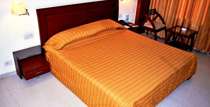 Hotel Shivalikview จัณฑีครห์ ภายนอก รูปภาพ