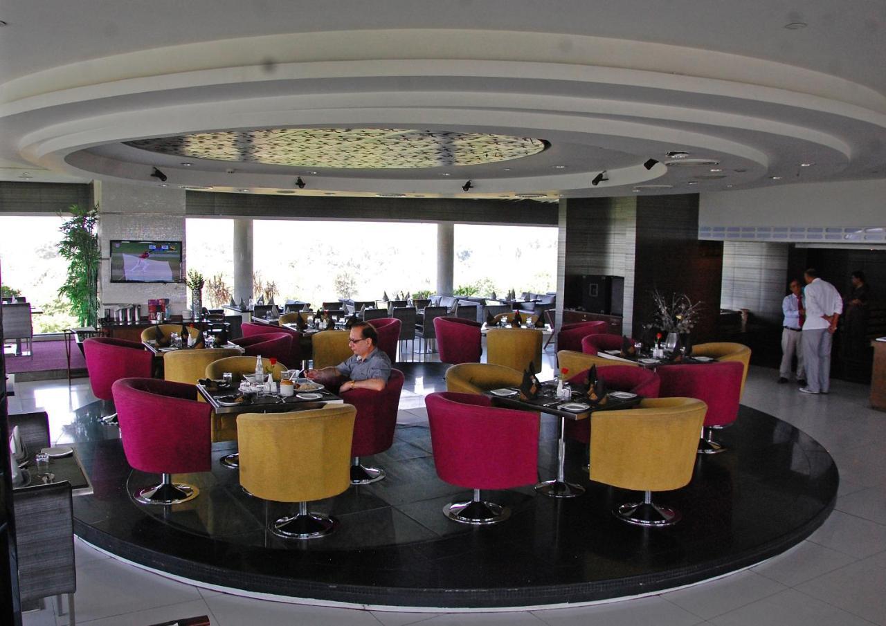 Hotel Shivalikview จัณฑีครห์ ภายนอก รูปภาพ